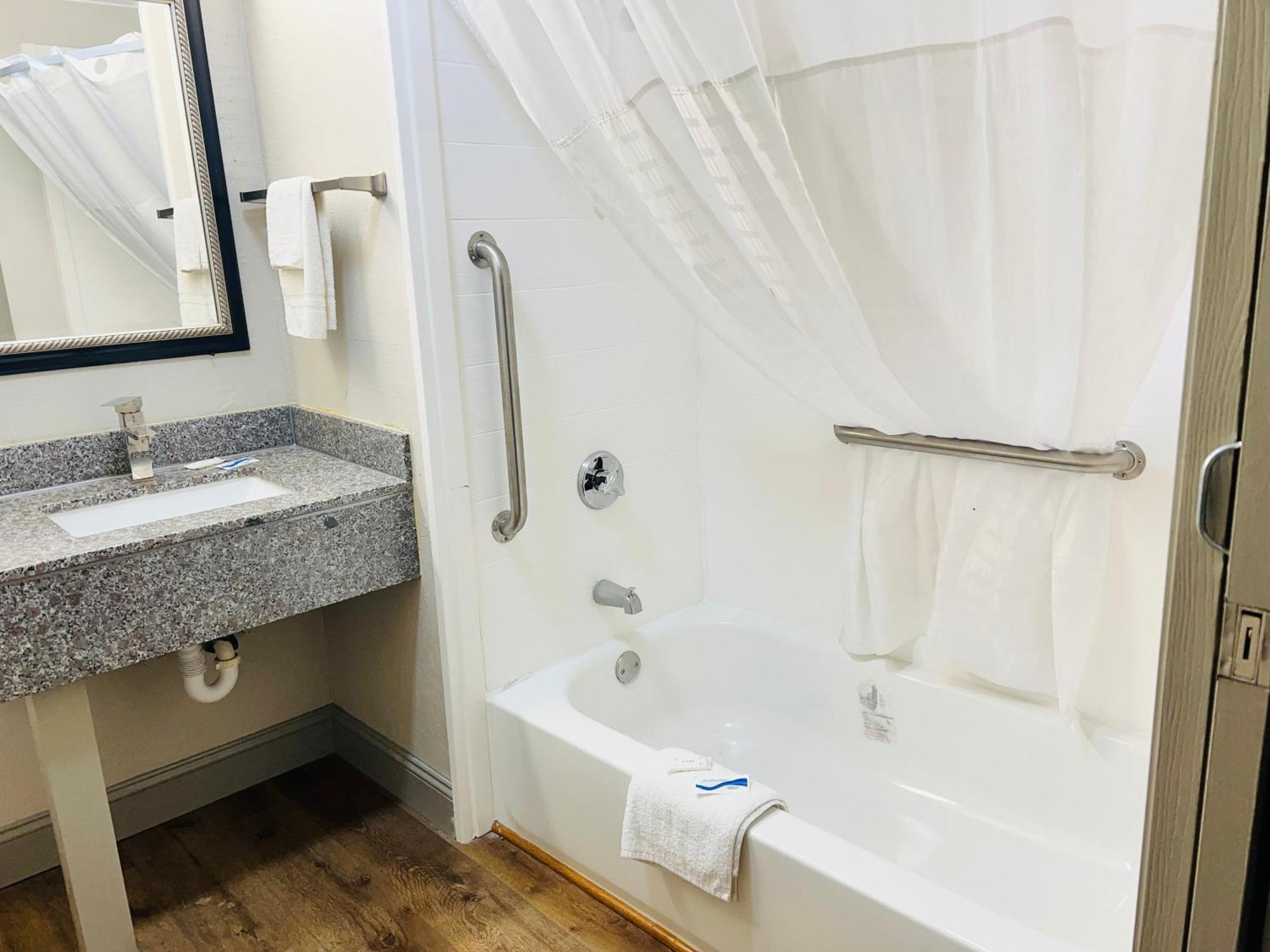 Rosewood Inn By Oyo Union City I-69 Exteriör bild