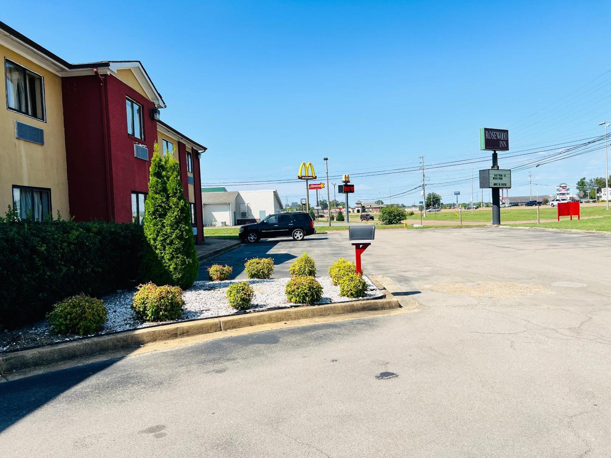 Rosewood Inn By Oyo Union City I-69 Exteriör bild